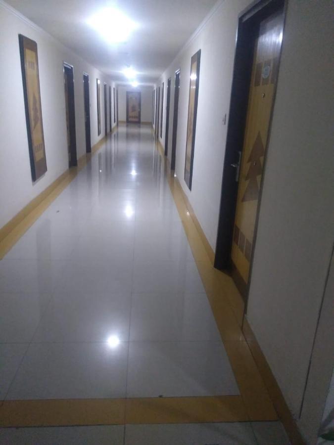호텔 루드라 컨티넨탈 Rudrapur 외부 사진